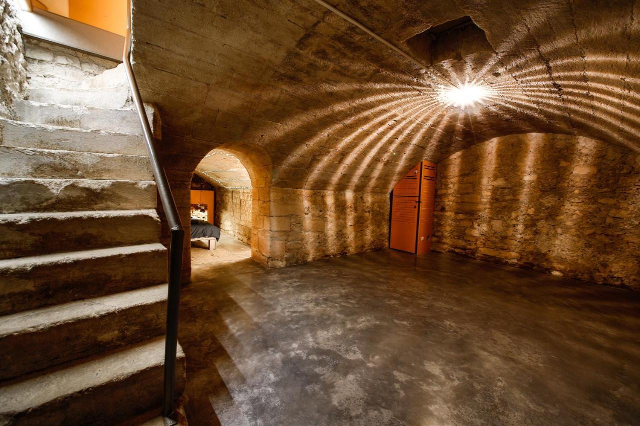 Le Logis Des Papes * Avignon